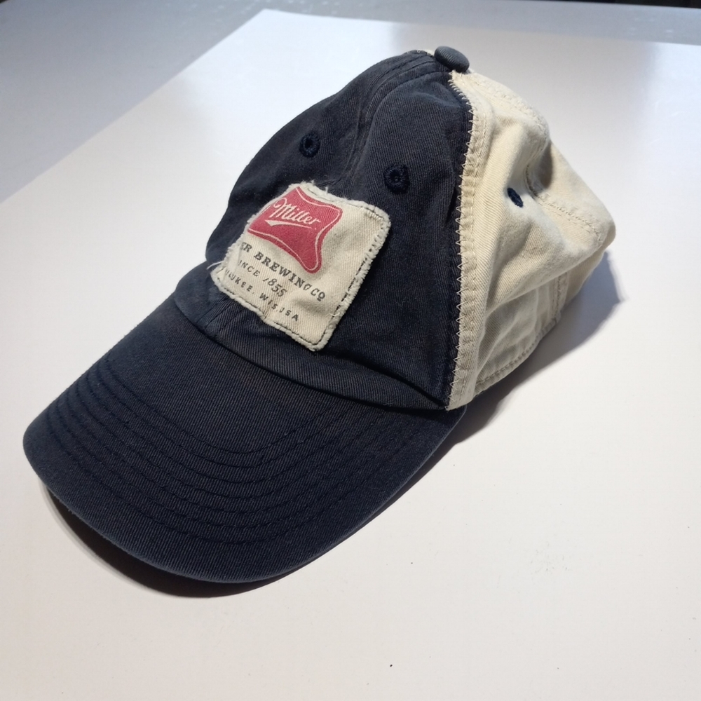 Baseball hat 🍺🍻 - Picture 2 of 2